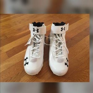 Under Amour Spine Men’s football cleats
